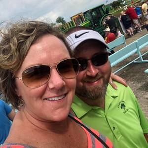 Meet your Posher, Amie